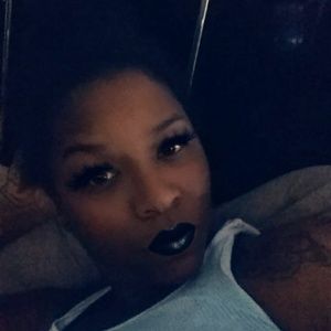 Meet your Posher, Candice